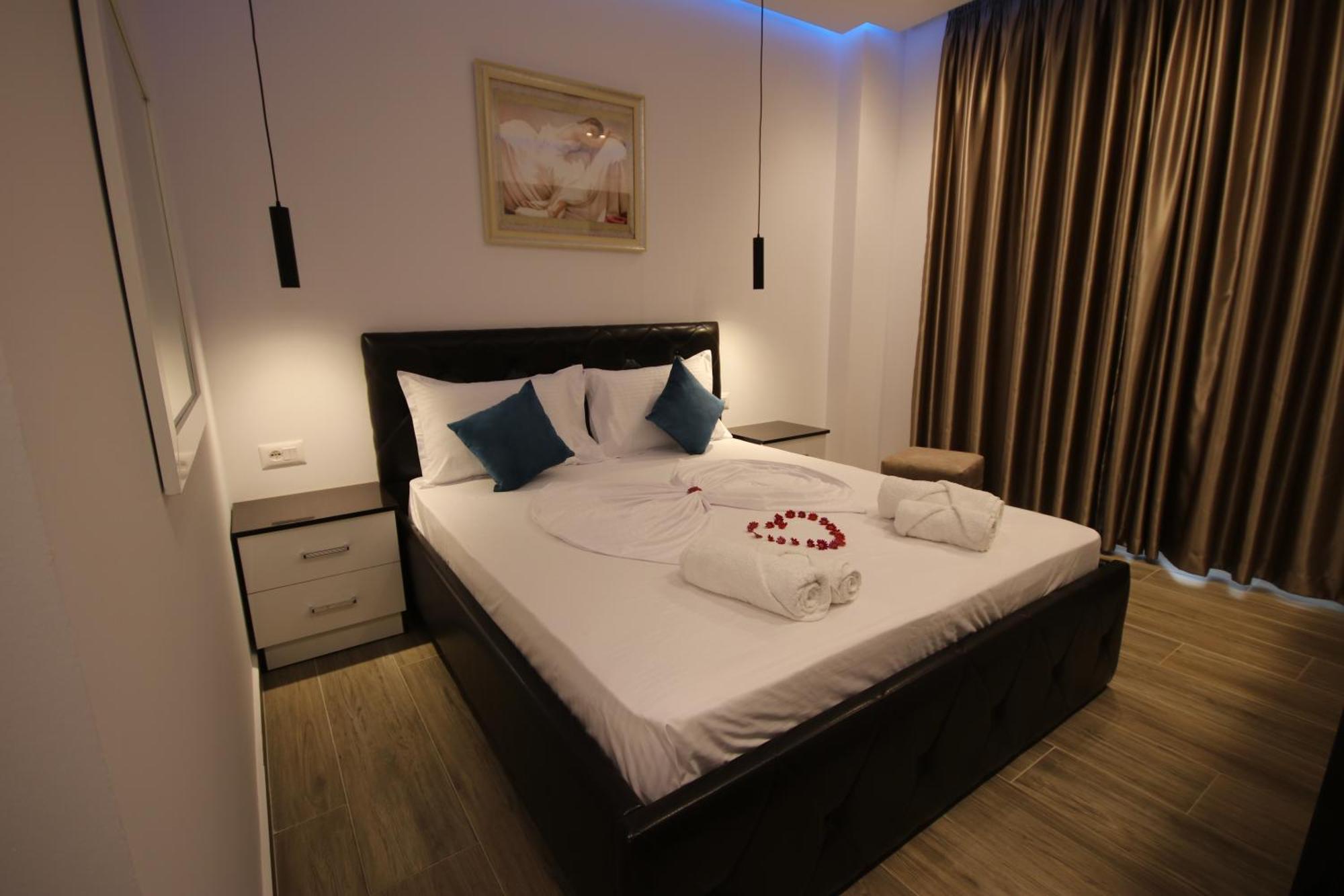 Klea Rooms Himare Esterno foto