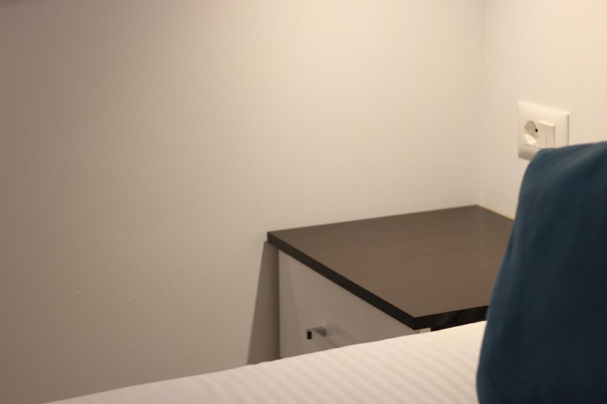 Klea Rooms Himare Esterno foto
