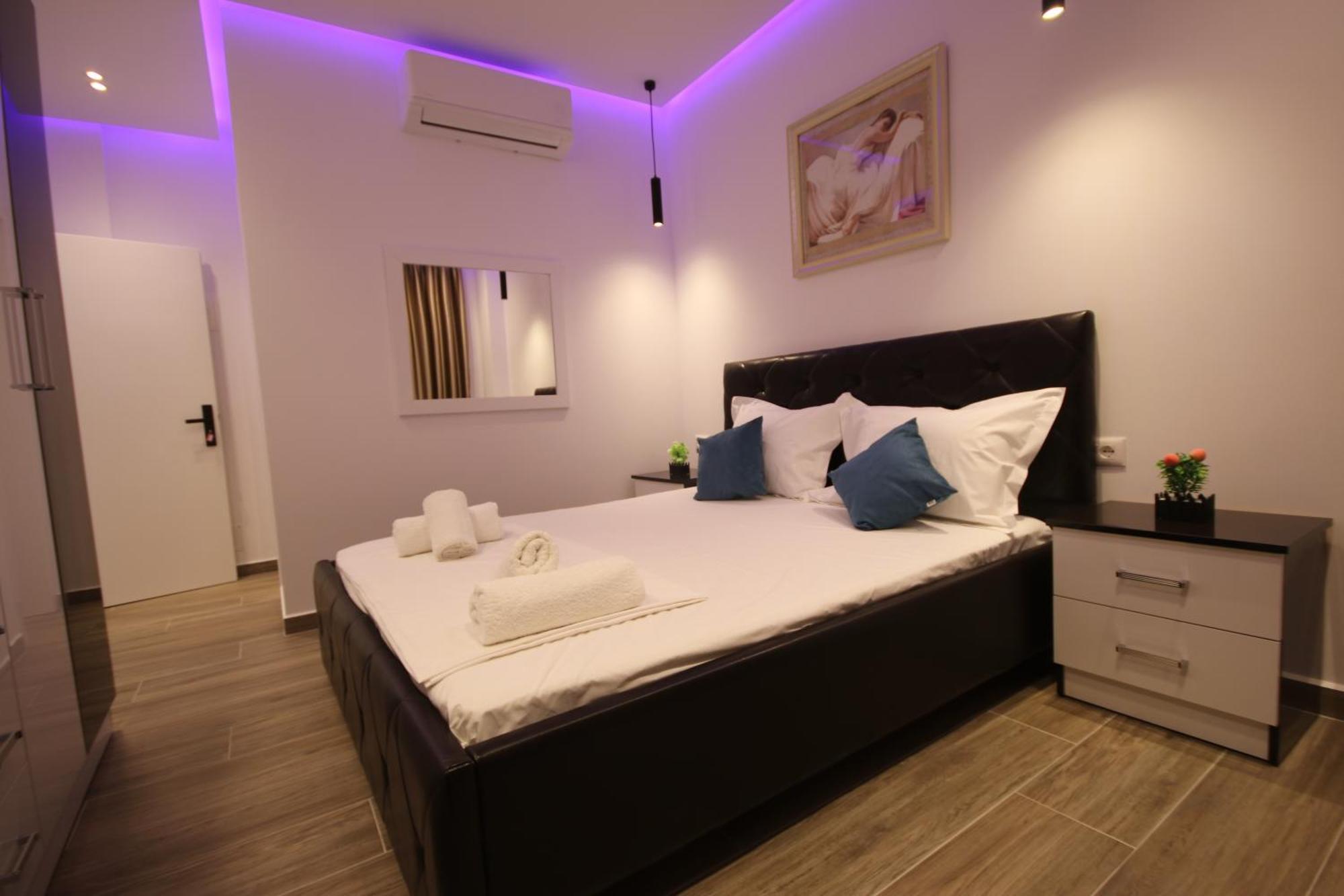 Klea Rooms Himare Esterno foto